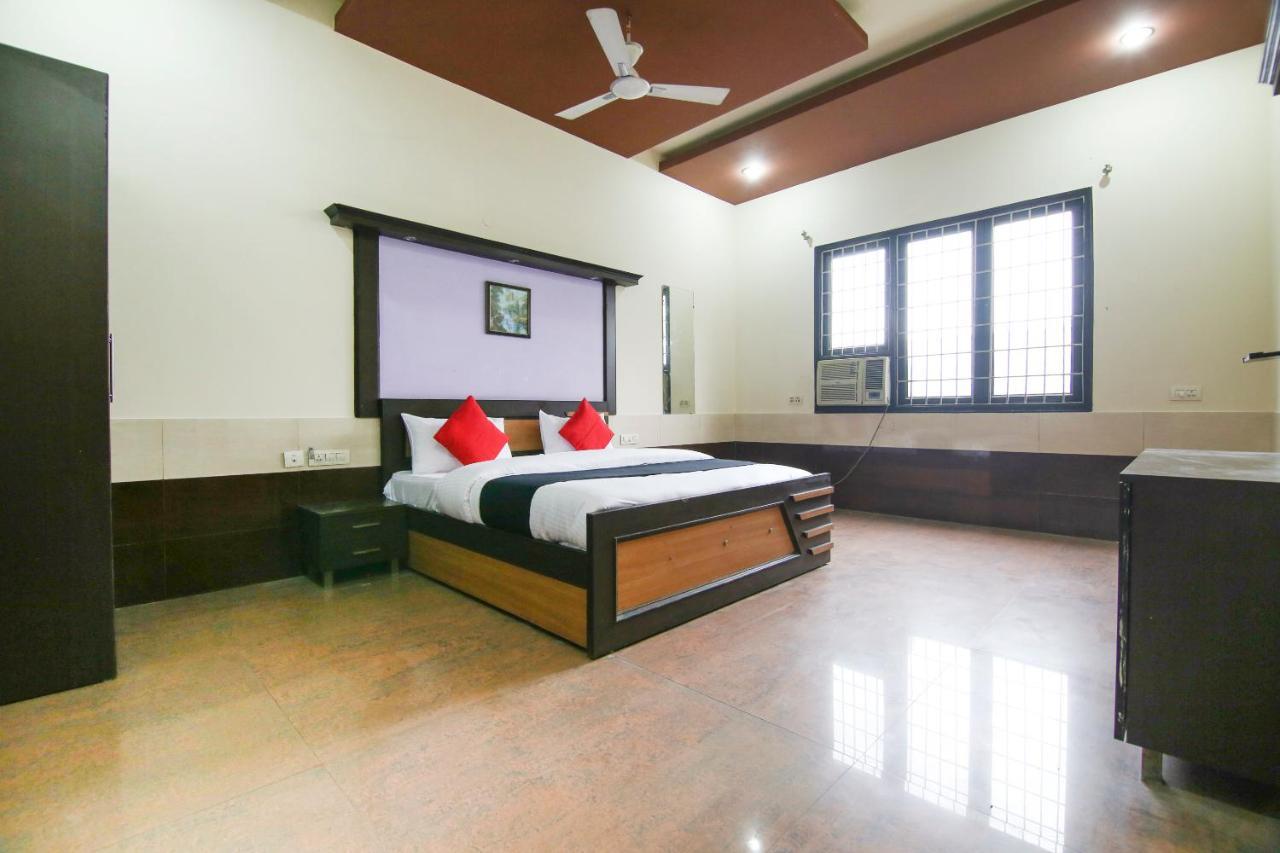 Capital O 68148 Hotel Shree Jee Palace Ghaziabad Eksteriør billede