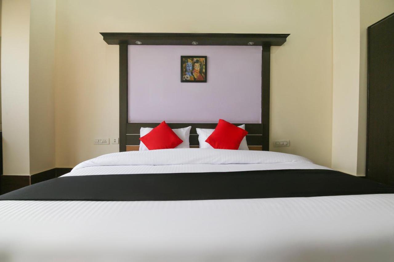 Capital O 68148 Hotel Shree Jee Palace Ghaziabad Eksteriør billede