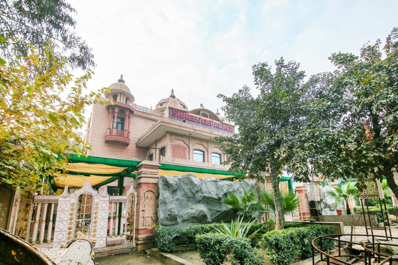 Capital O 68148 Hotel Shree Jee Palace Ghaziabad Eksteriør billede